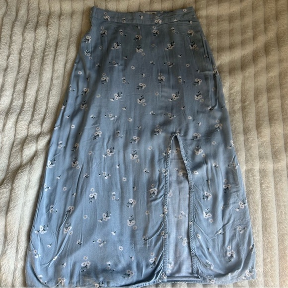 Womens XS Hollister Ultra High-Rise Floral Slit Midi Skirt - Picture 1 of 10